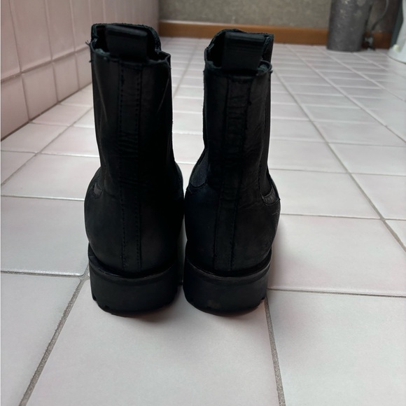 Thursday boots women’s 8.5- The Legend - Picture 3 of 5